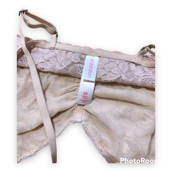 ✨ Lace Bralette Bundle of 3 - Green, Gray, and Light Pink - Picture 12 of 12